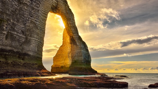 Etretat initiatique 2/2 : un Haut-Lieu immémorial ?